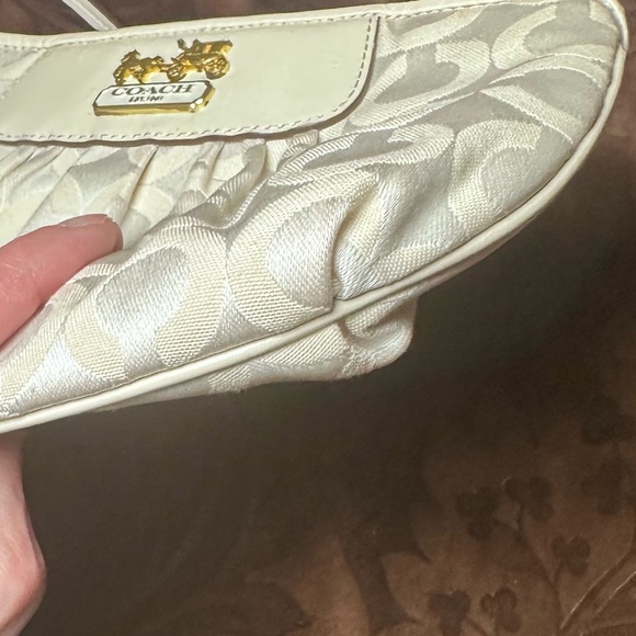 Coach Cream Clutch with Pleated Design - Picture 12 of 16